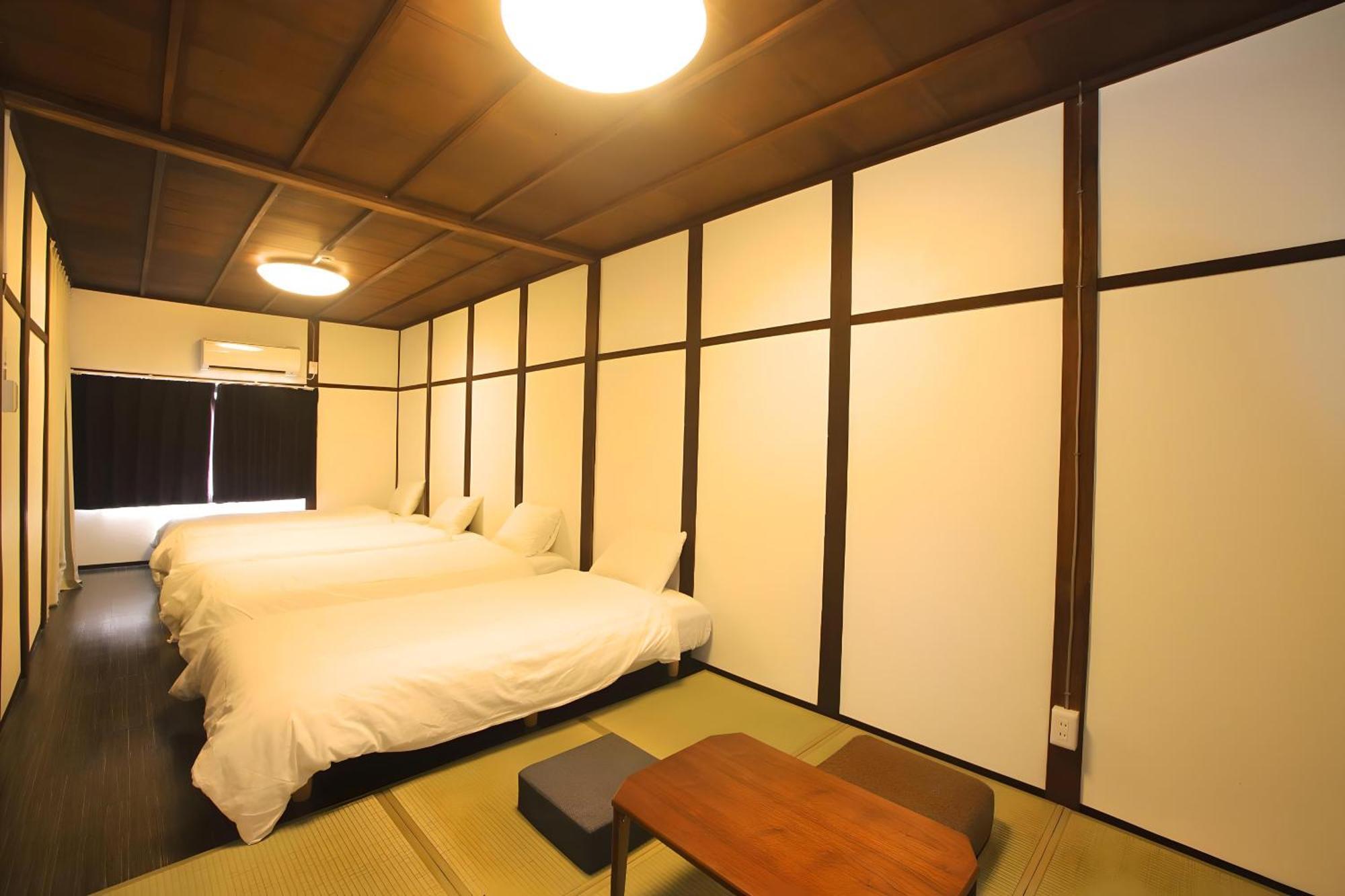 Apartment Yagara Terrace House A Osaka