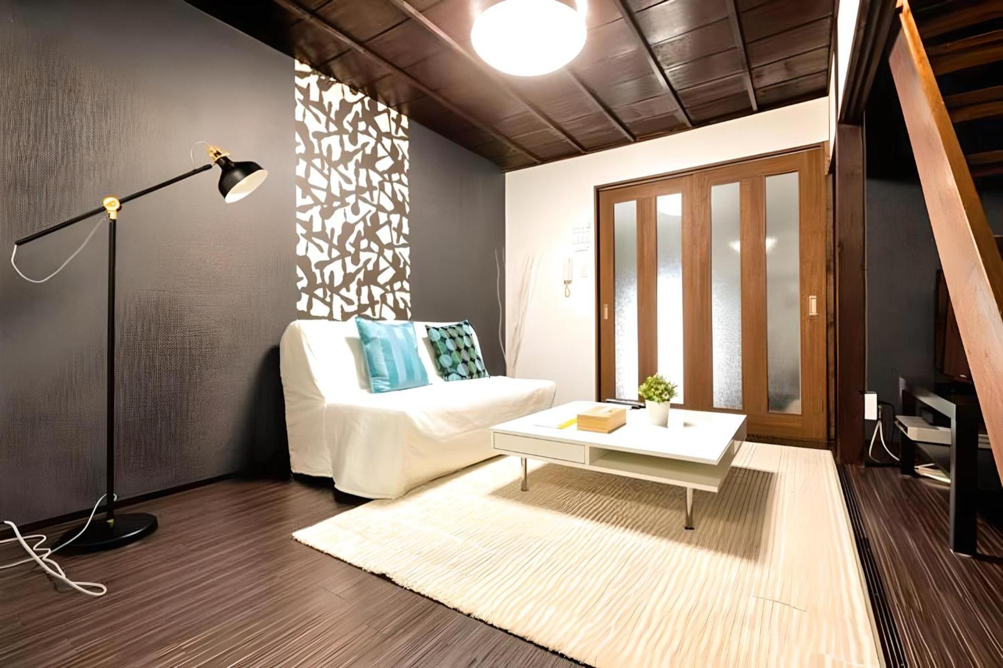Yagara Terrace House A *